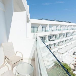 Twin Room Side Sea View